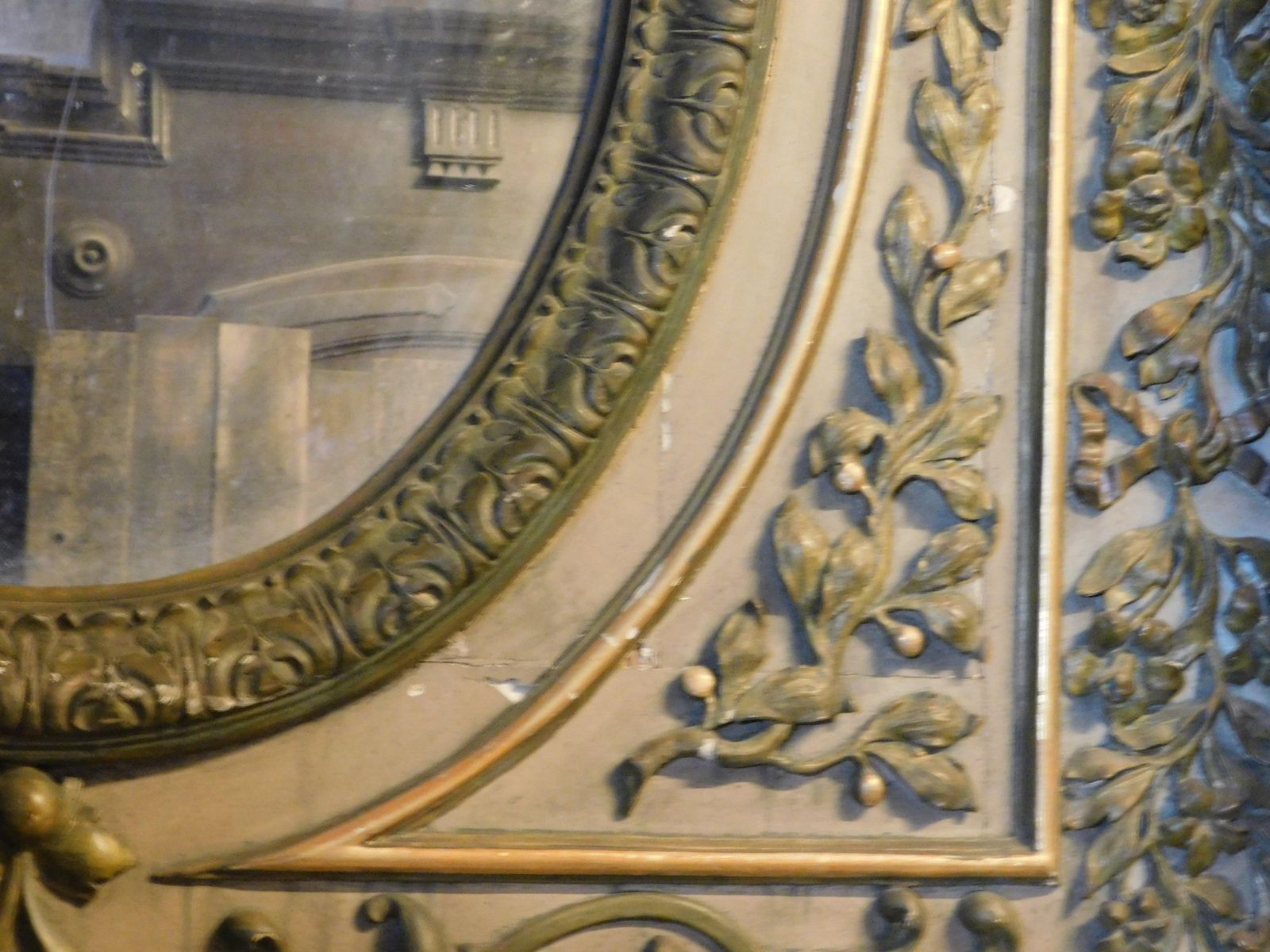 Lacquered Wood Mirror With Rich Carved Carvings, Italy photo 3092.0