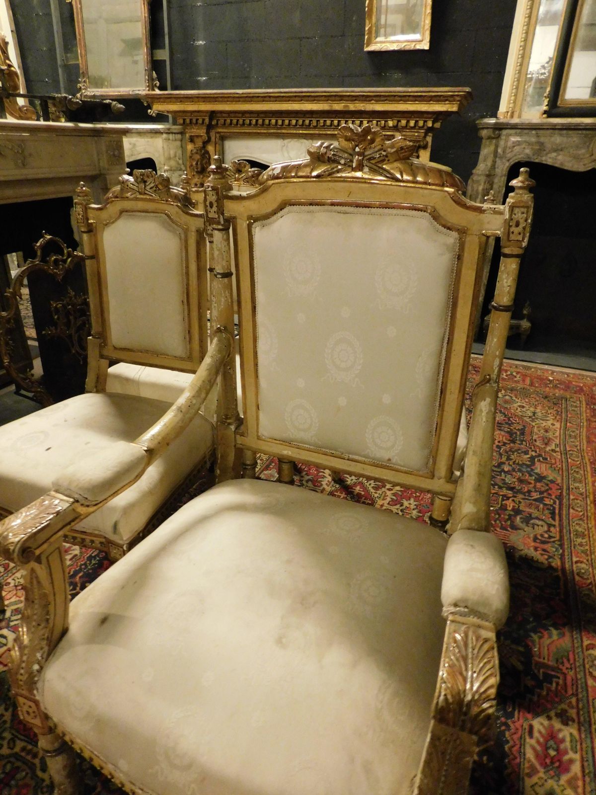 Living Room Set With 1 Armchair And 3 Carved And Gilded Chairs, Italy photo vintage