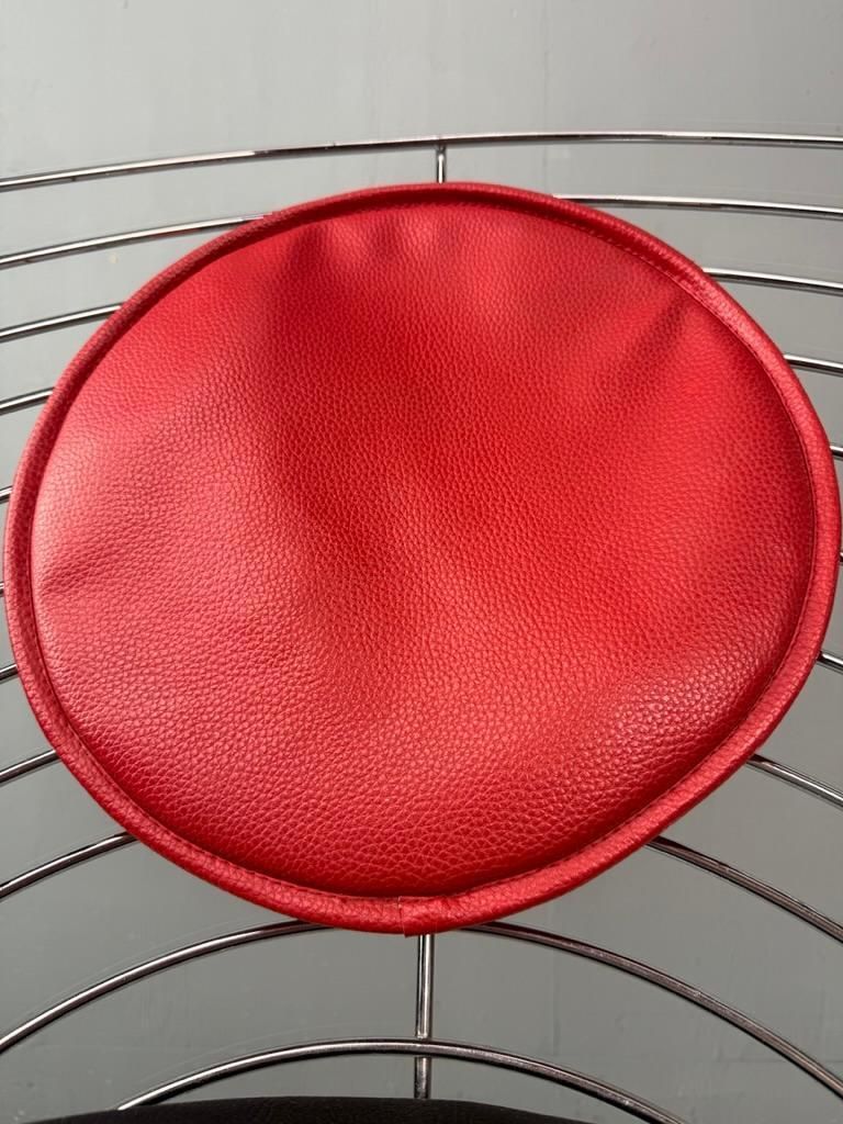 Furniture Original Verner Panton Wire Cone Chair  1988  Fritz Hansen Danish Design photo