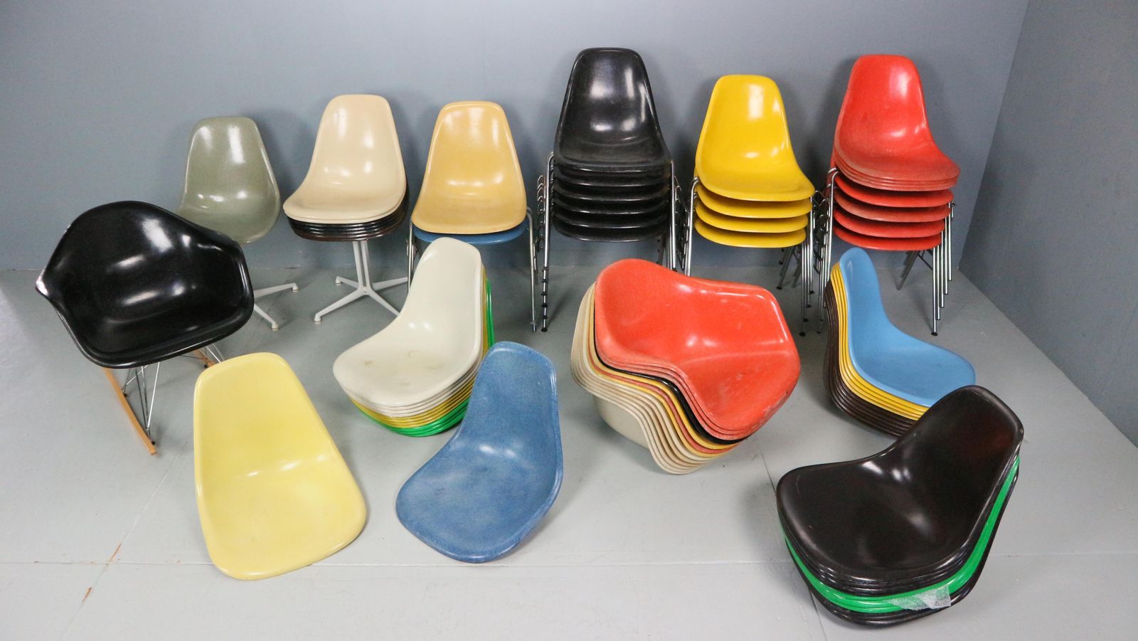 Charles & Ray Eames Set Of 4 Off White "H Base" Chairs For Herman Miller, 1960 photo for sale