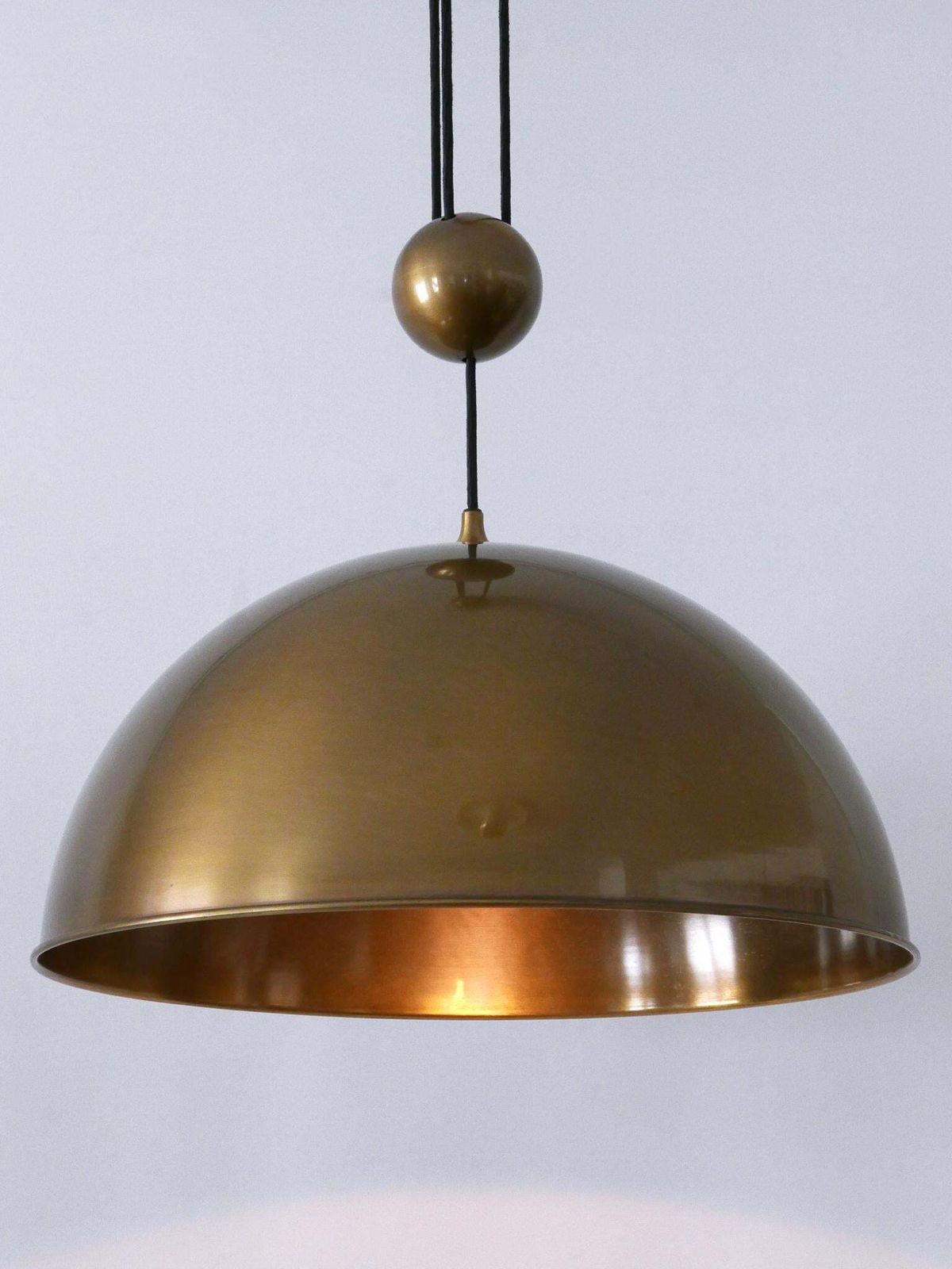 4123.0 Large & Elegant Mid Century Counterweight Brass Pendant Lamp By Florian Schulz photo