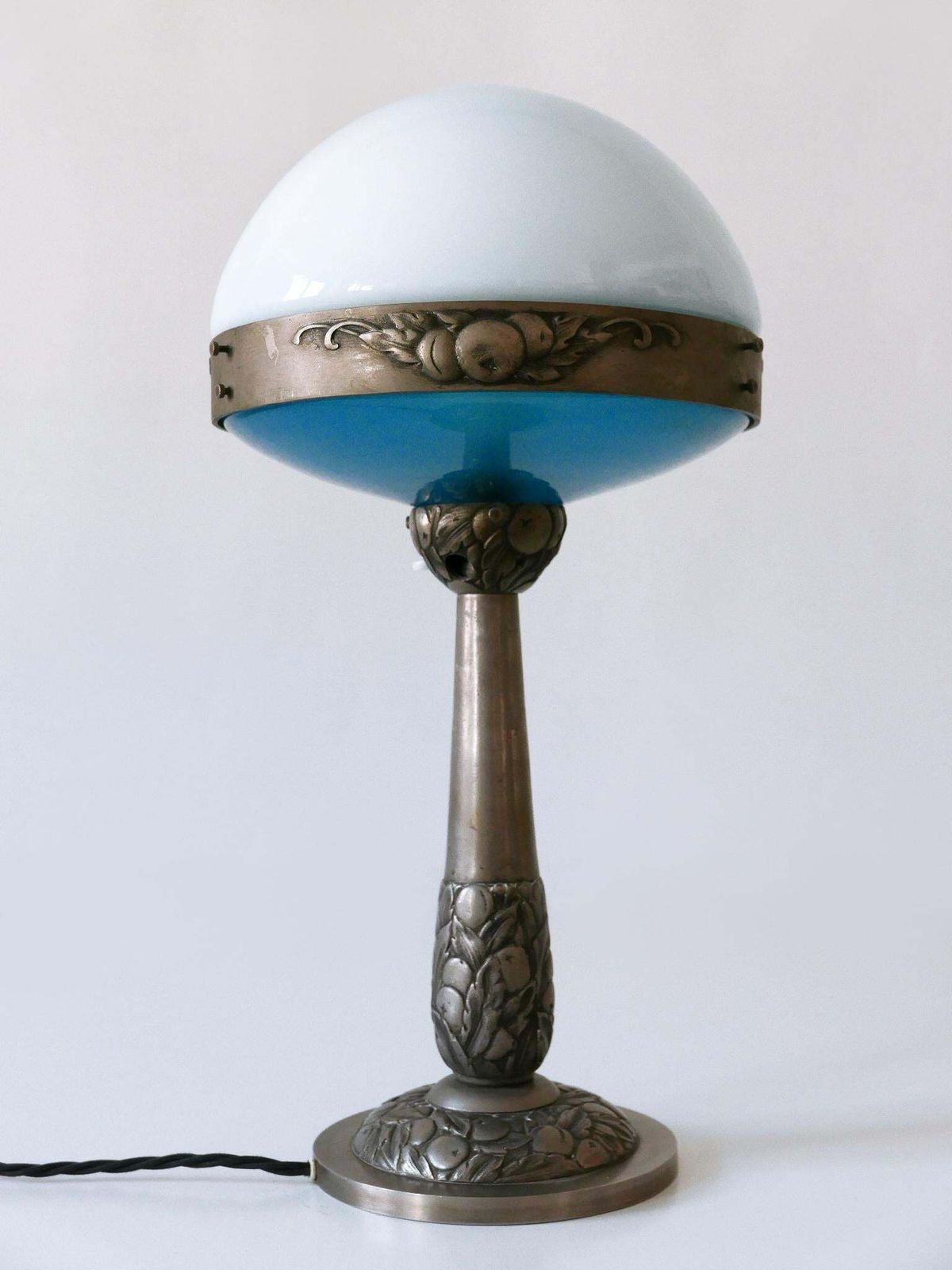 Monumental French Art Deco Table Lamp 'Ilrin' By L. Bosi & Cie. Paris 1930s photo for sale