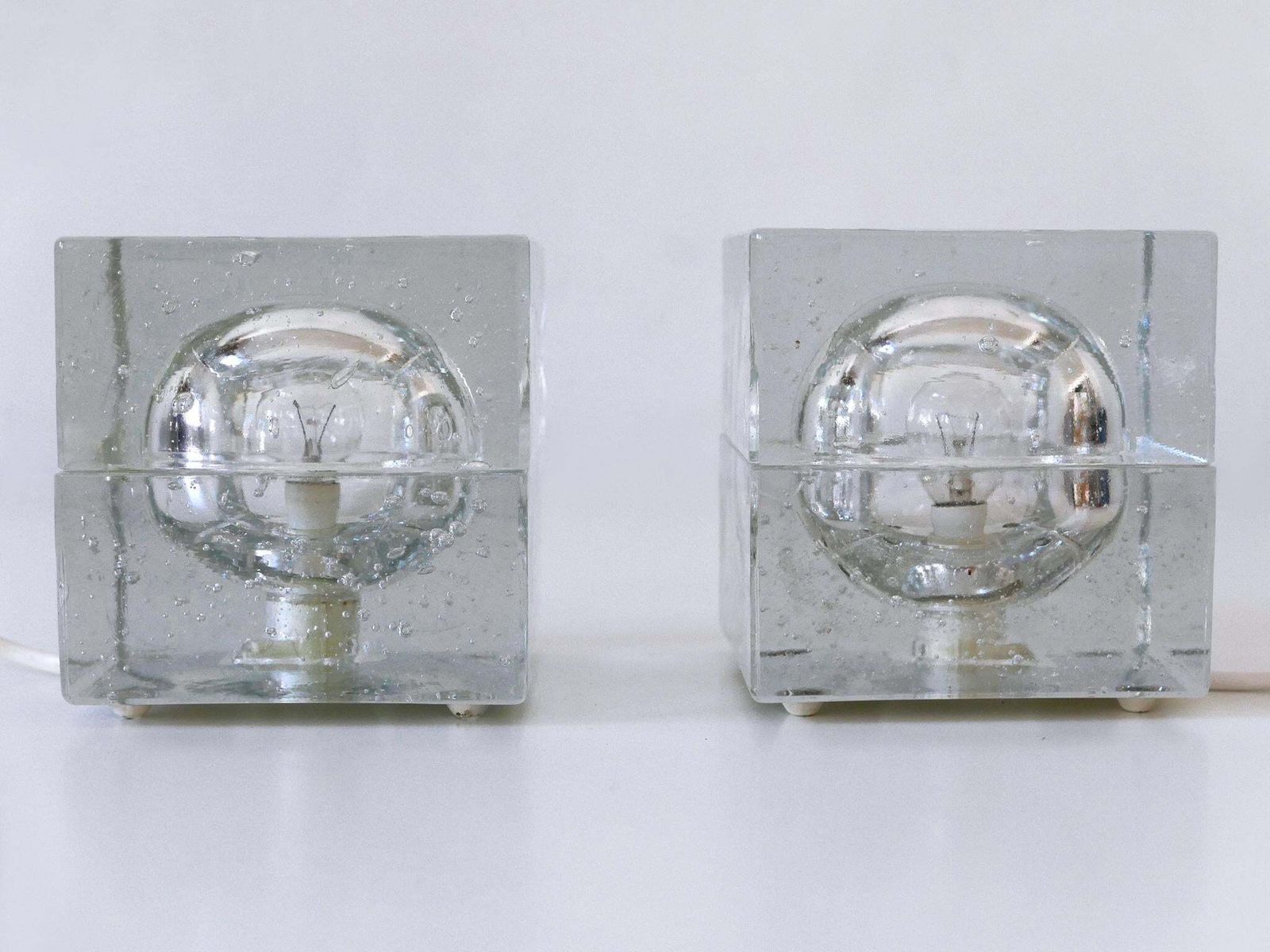 Set Of Two Hand Blown Ice Glass Cube Table Lamps By Müller & Zimmer Germany photo for sale