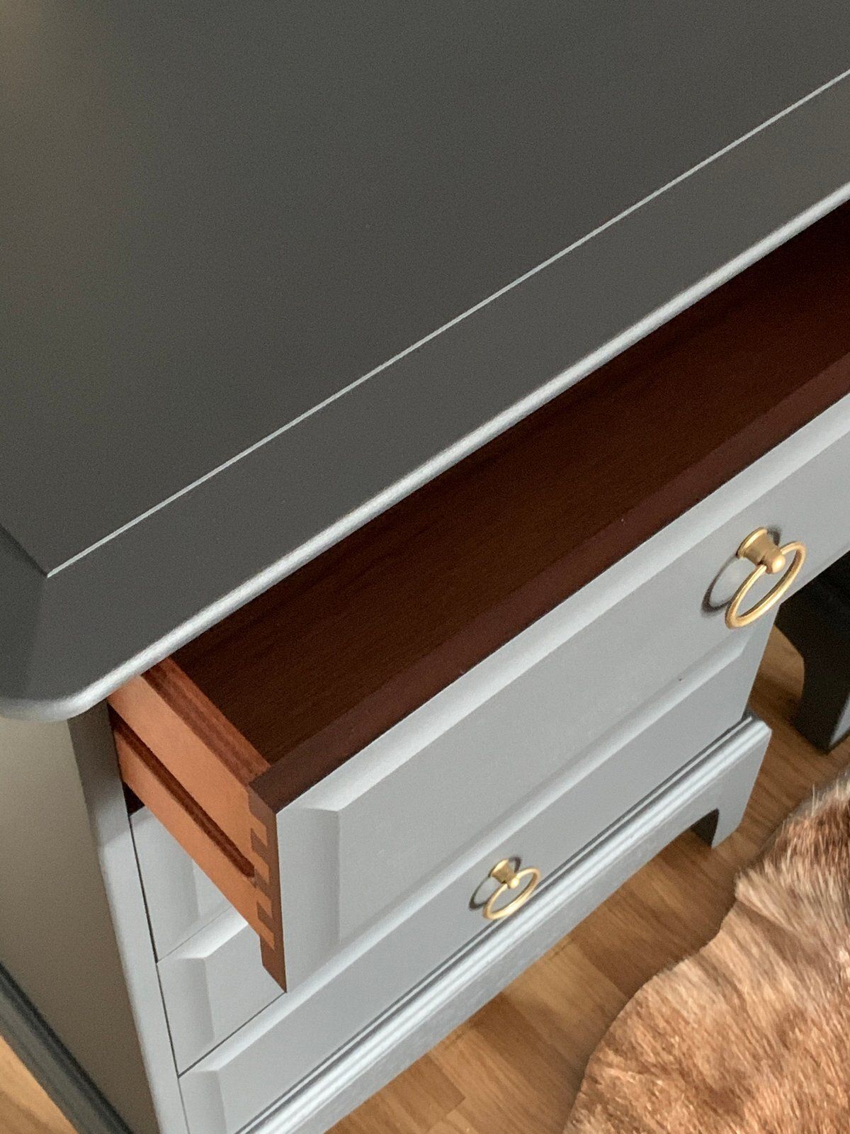 A Pair Of Dark Grey Stag Mahogany Bedside Tables photo Furniture
