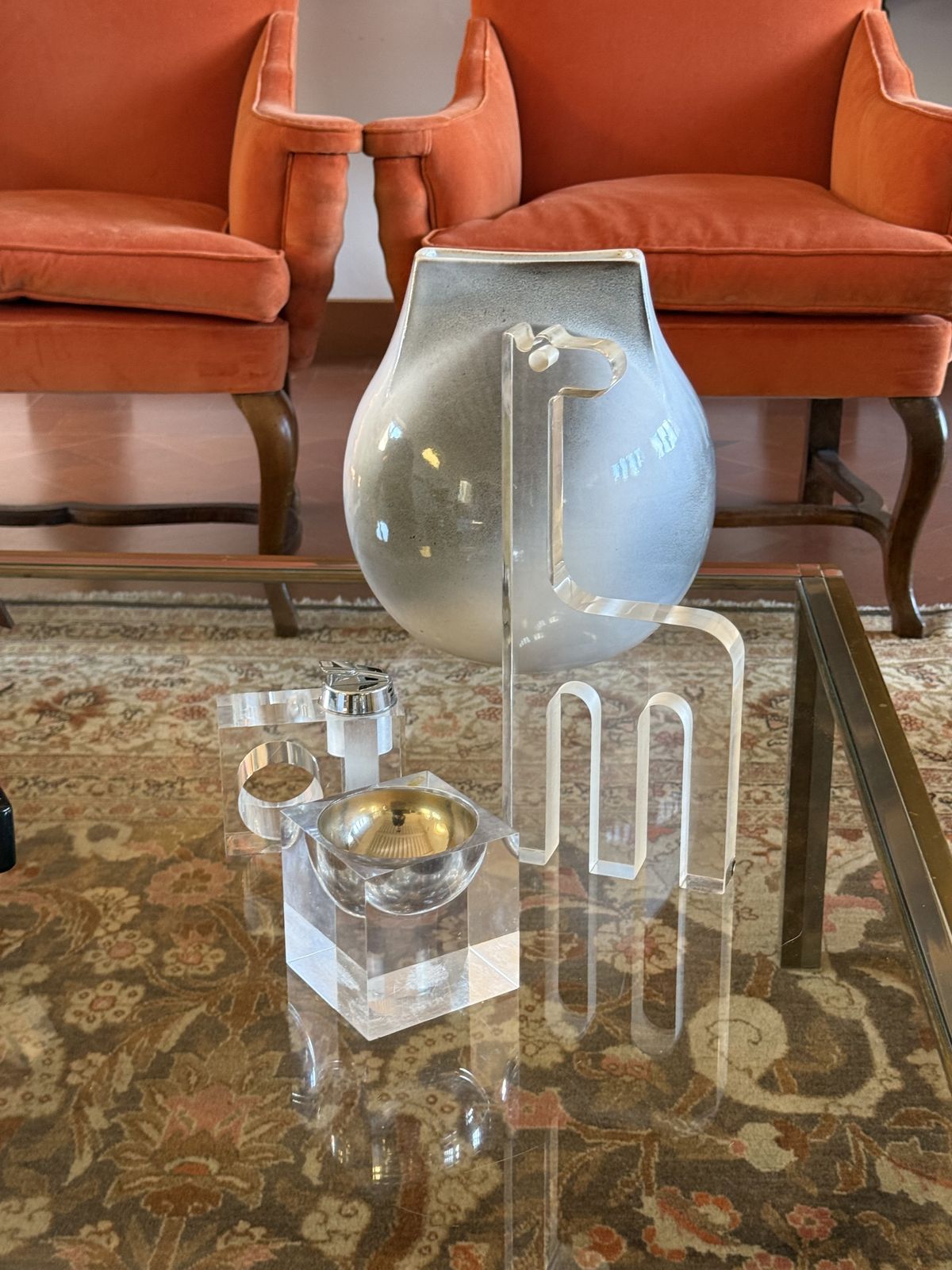 photo furniture Silvio Russo, Lucite Giraffe Sculpture, Guzzini Italy 1970s