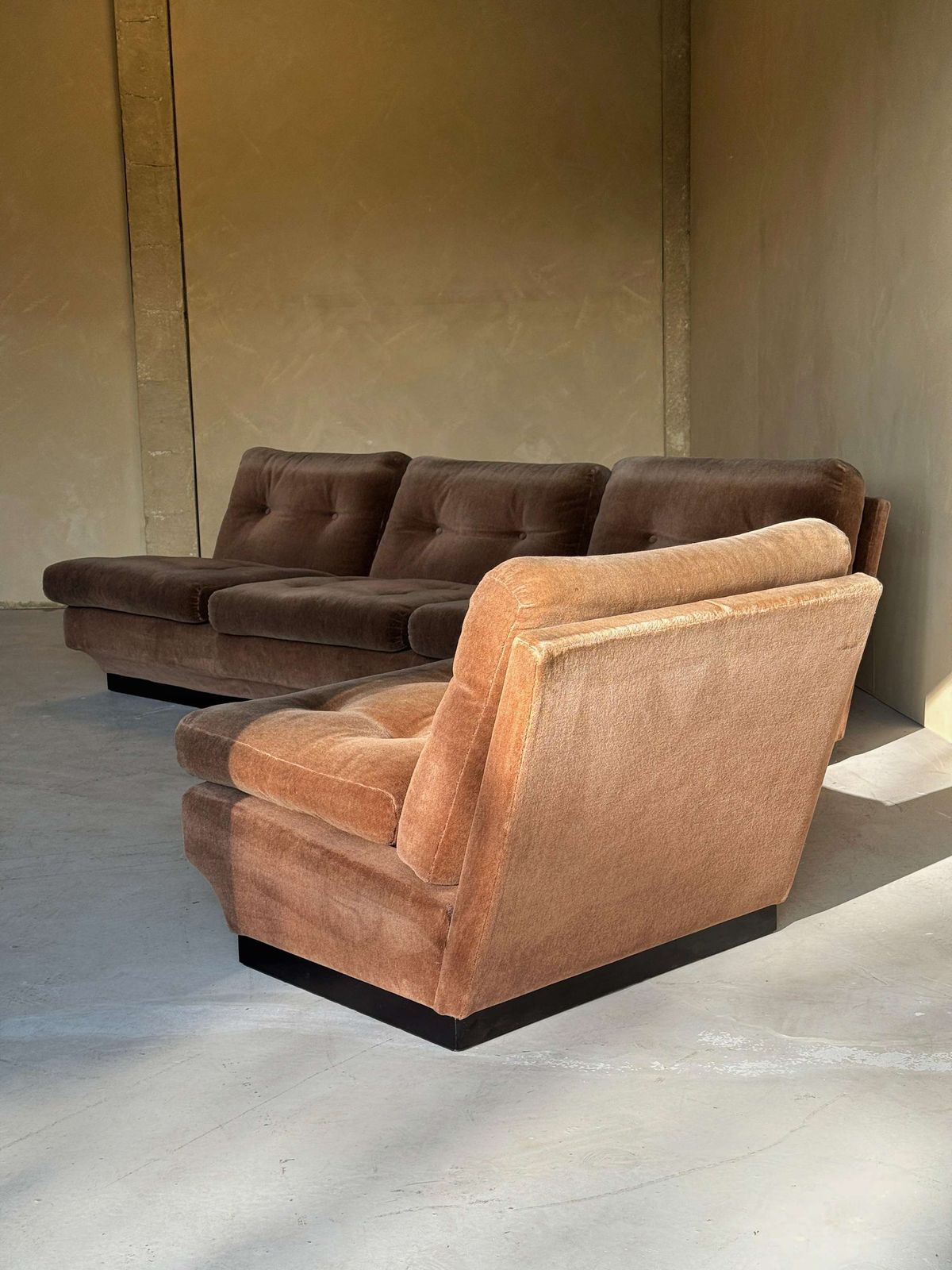 Bruine Fluwelen Zitgroep Van Paolo Caliari Voor Cassina, Ca. Jaren 1960 photo buy