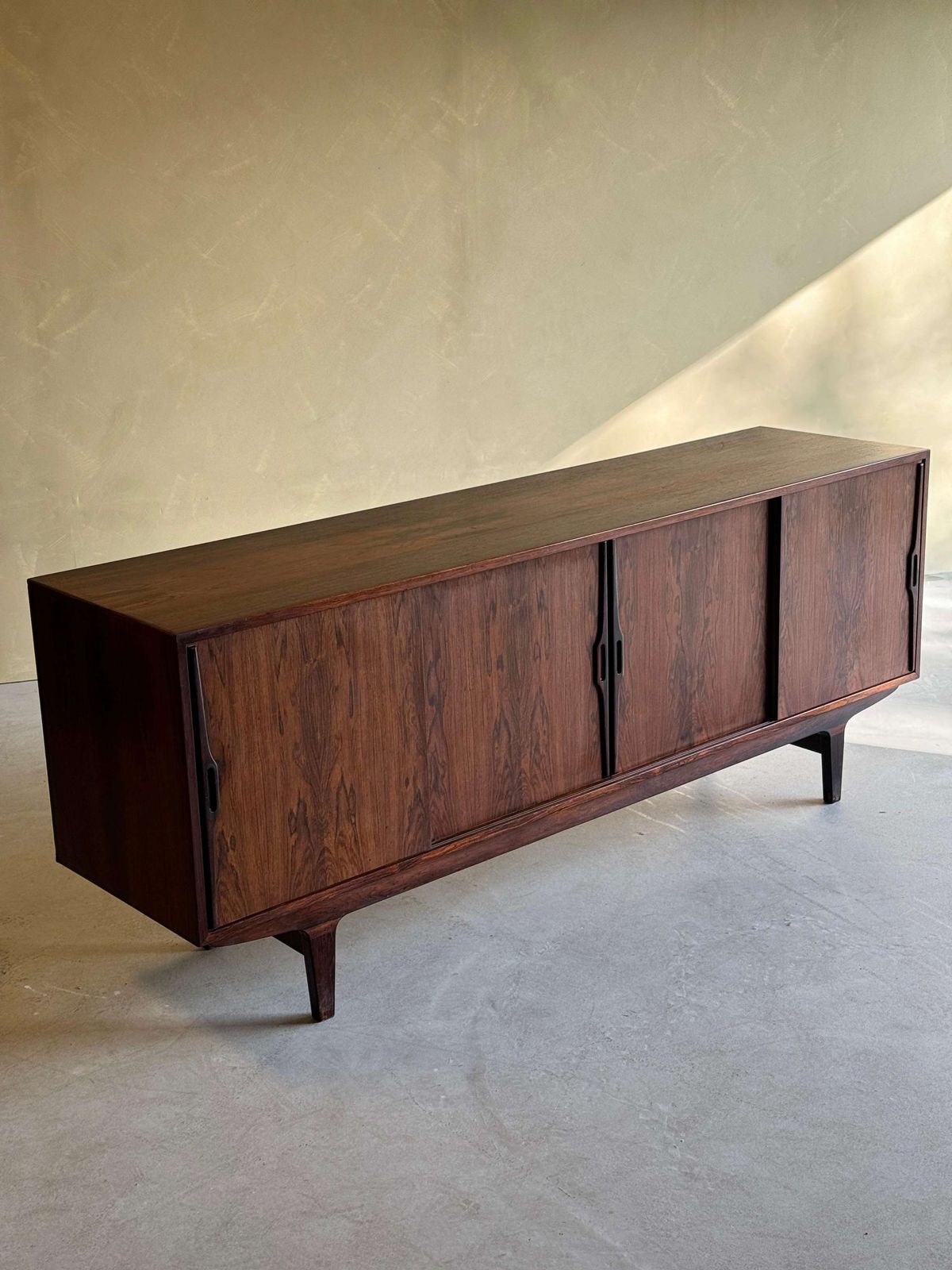 Deens Teakhouten Dressoir