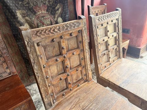 Set Of 4 Rare Antique Studded Rustic Elizabethan Style Diner Hall Chairs photo vintage