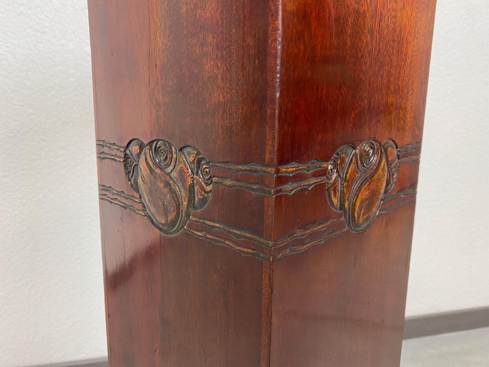 Secession Plant Column By Josef Maria Olbrich photo 3421.0