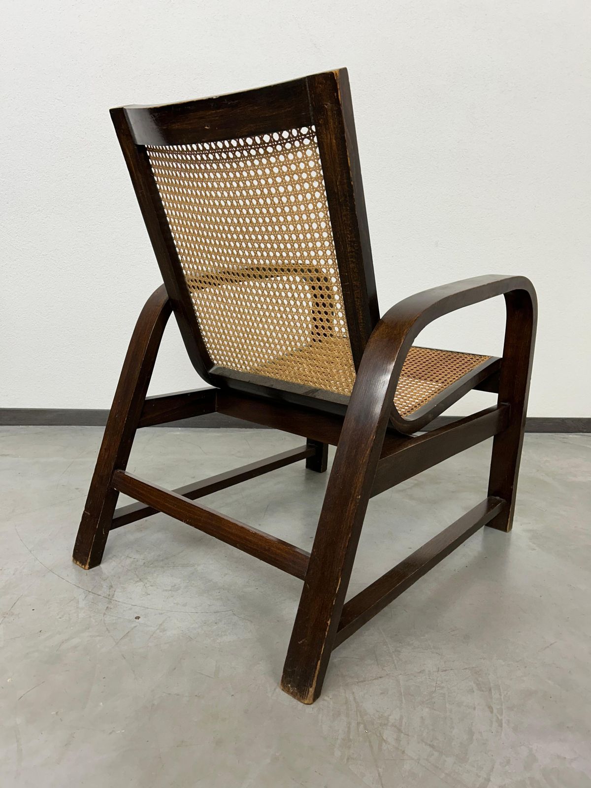 Functionalist Bentwood Lounge Chair No.668 Thonet Debrecen photo vintage