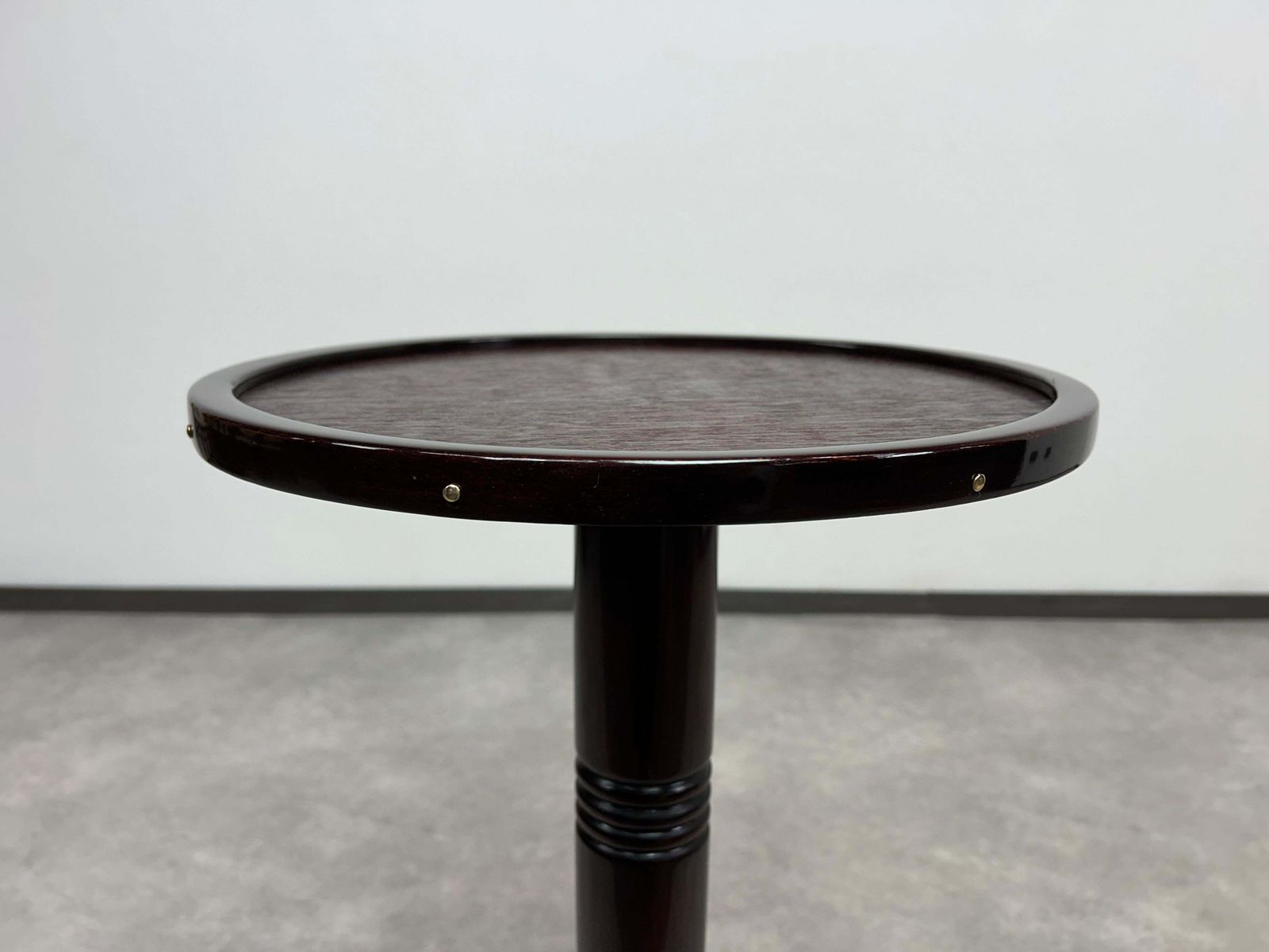 Round Side Table By Thonet photo vinterior