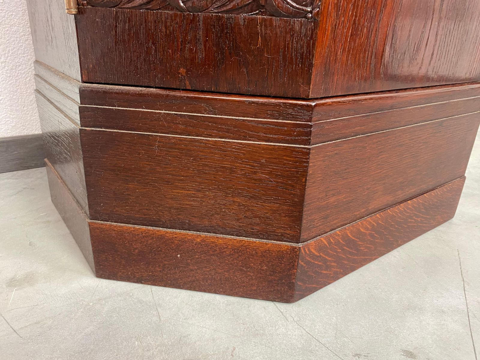 photo vintage Jugendstil Vitrines In Style Of Joseph Maria Olbrich