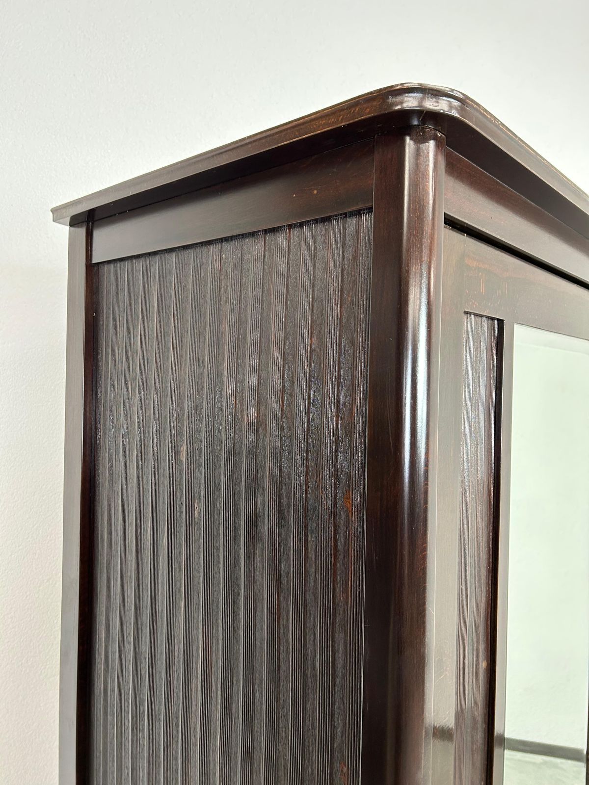 Jugendstil Thonet Wardrobe photo vinterior