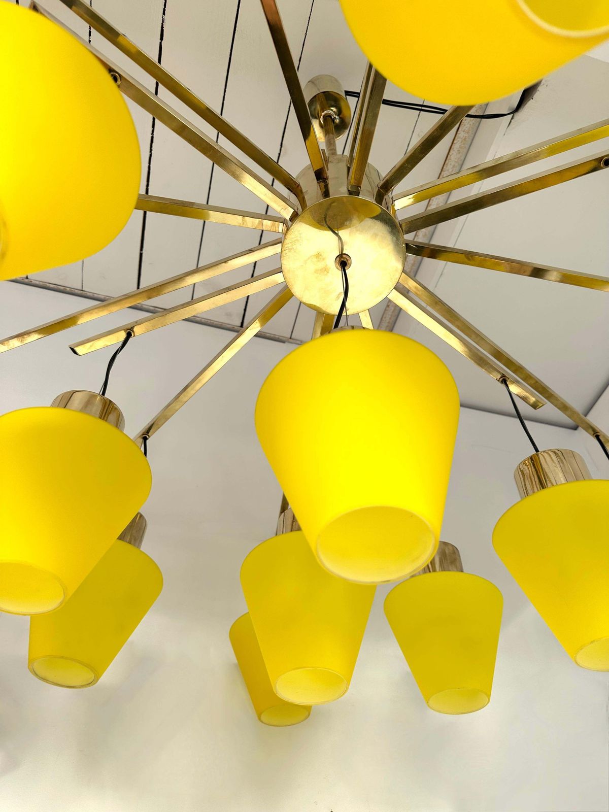 Large Contemporary Brass Chandelier Yellow Murano Glass Cup, Italy photo vinterior