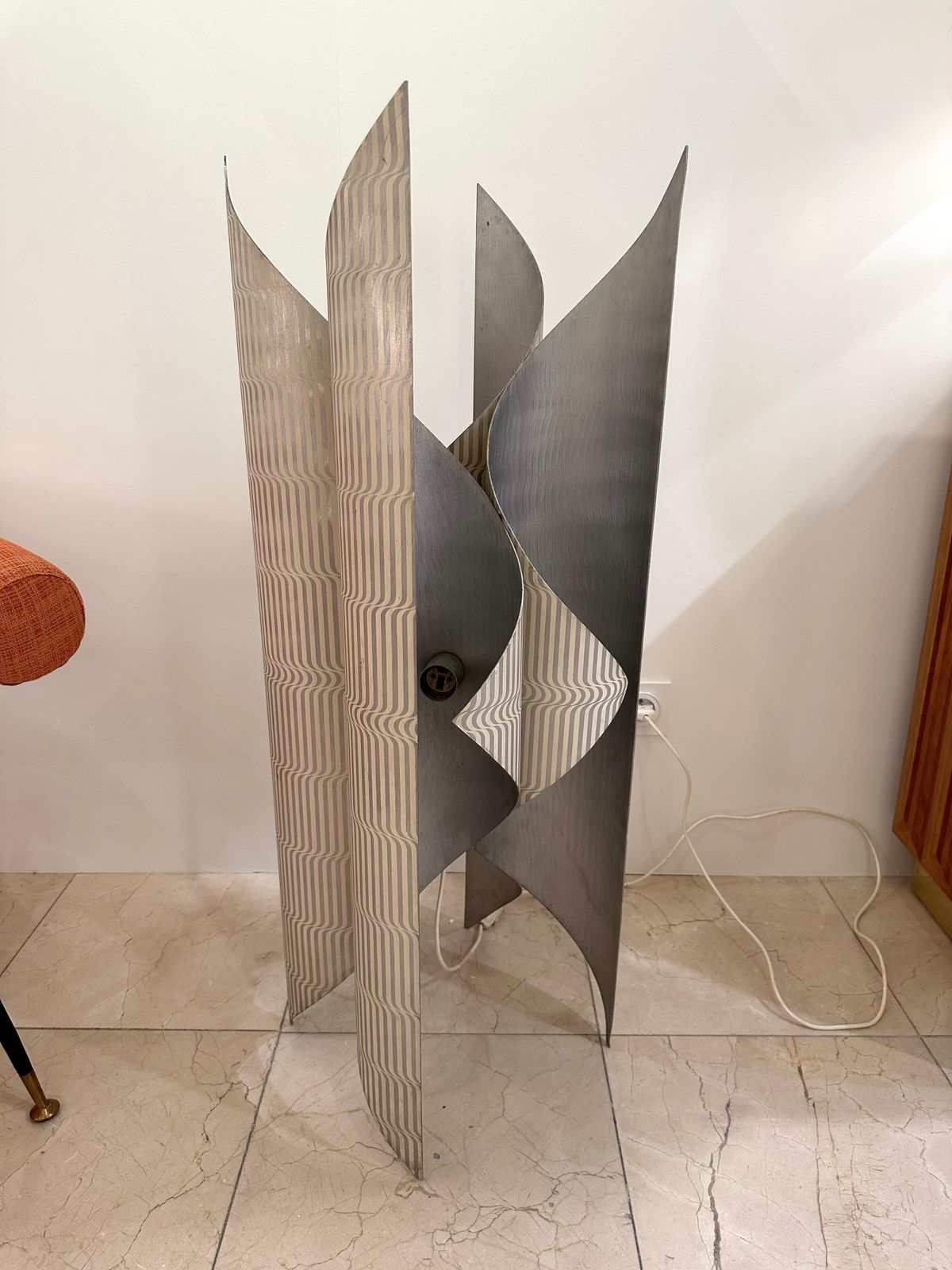 Mid Century Modern Metal Sculpture Floor Lamp By Burchiellaro, Italy, 1970s photo vinterior