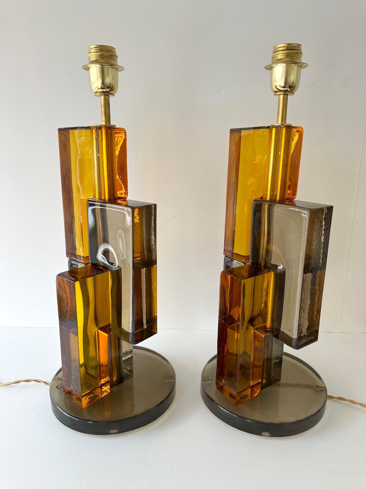 3592.0 Contemporary Pair Of Lamps Amber Smoke Cubic Murano Glass And Brass, Italy photo