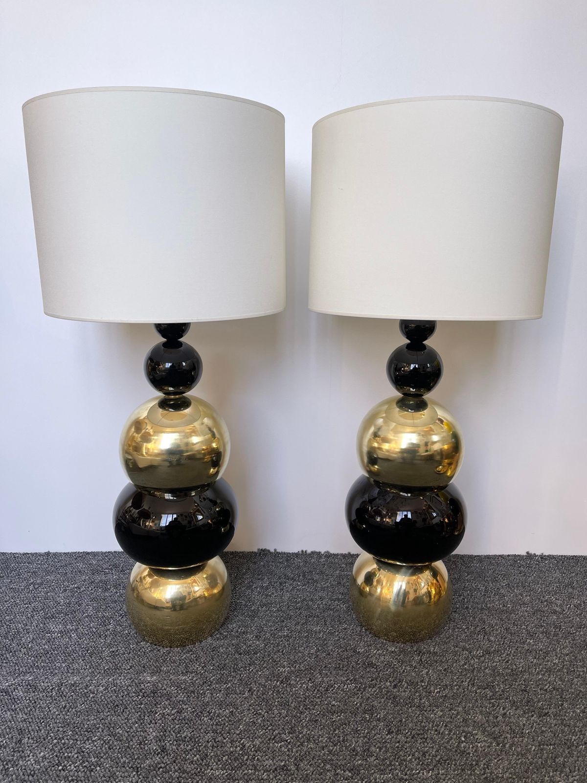Contemporary Pair Of Brass Murano Glass Atomo Lamps, Italy photo furniture
