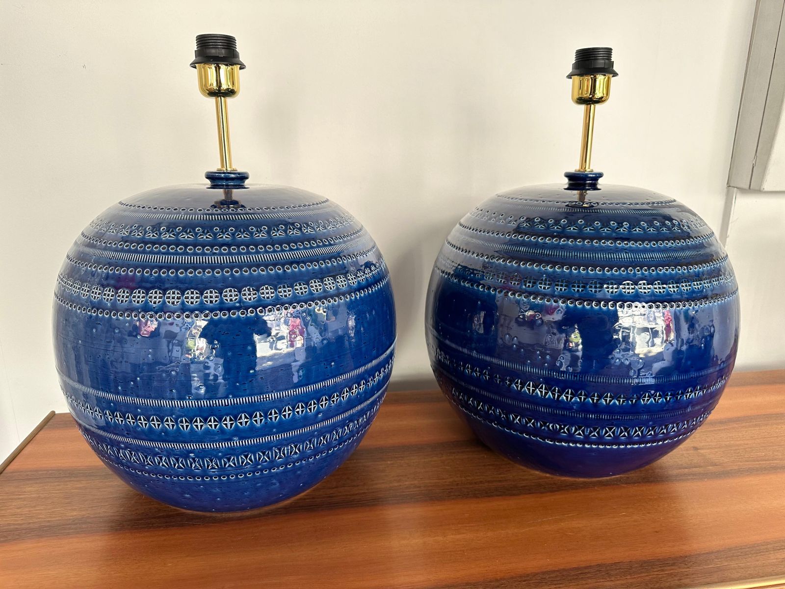 photo furniture Mid Century Pair Of Ceramic Lamps Blue Rimini By Bitossi. Italy, 1990s