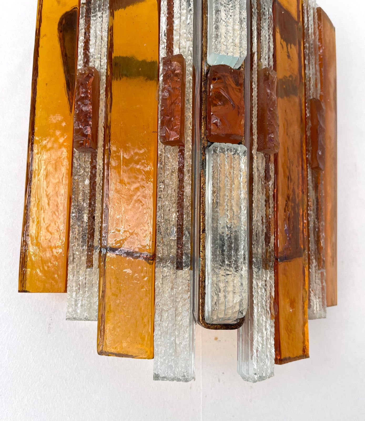 photo vintage Pair Of Hammered Glass Wrought Iron Sconces By Longobard, Italy, 1970s