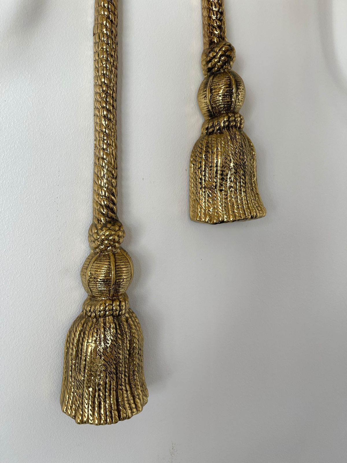 photo furniture Pair Of Gilt Bronze And Brass Knot Sconces By Valenti. Spain, 1980s