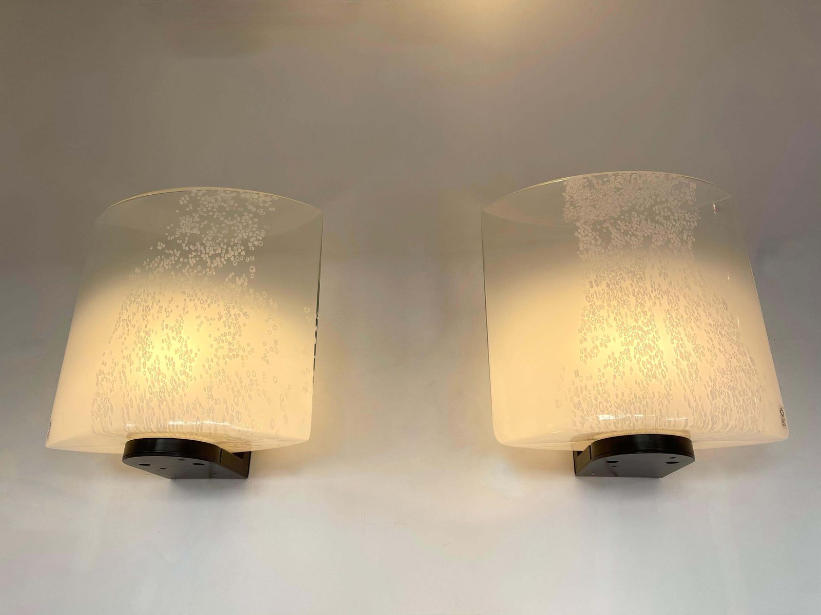 Pair Of Bubble Murano Glass And Metal Sconces By Leucos, Italy, 1970s photo 3250.0