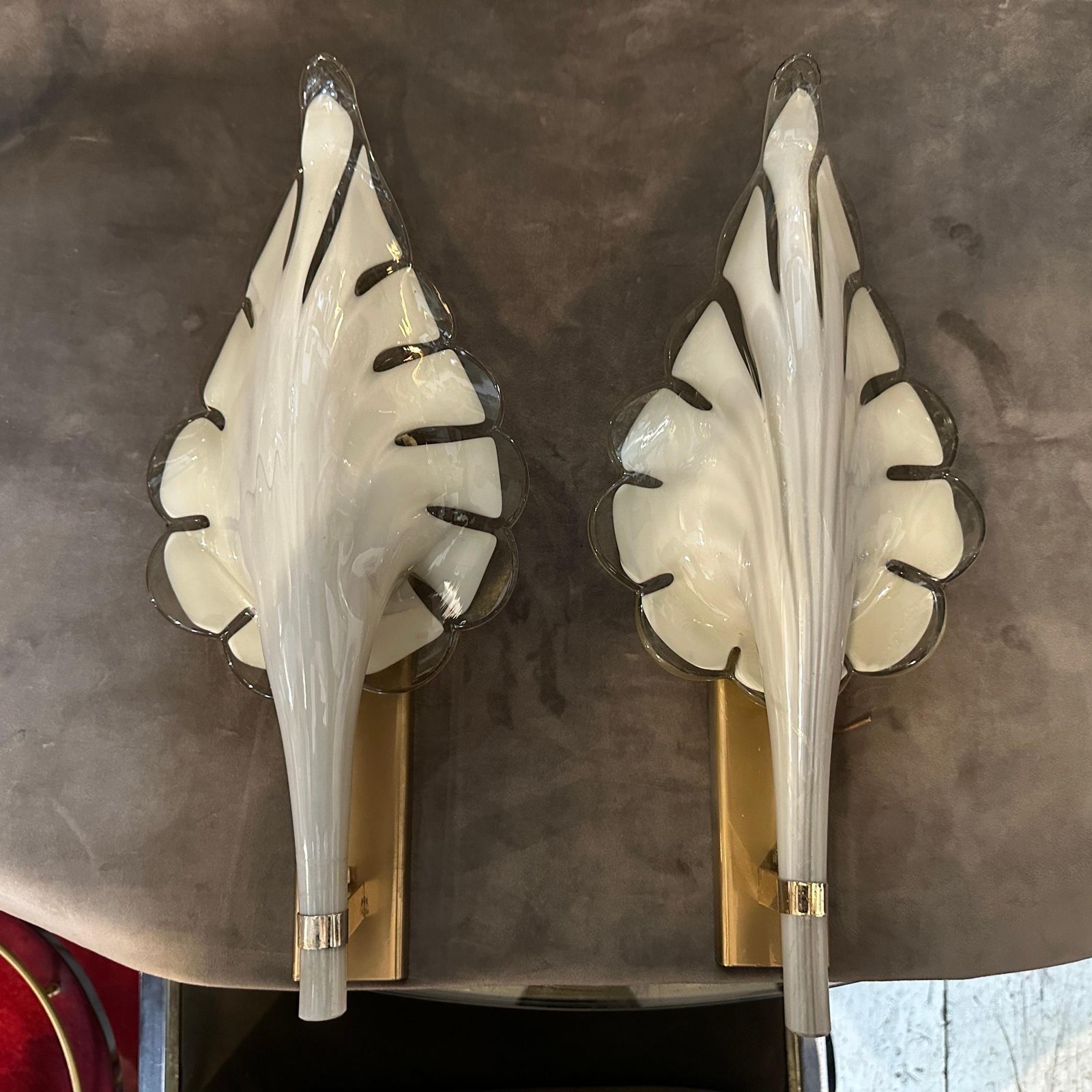 1970s Mid Century Modern Light Grey And Brass Murano Glass Sconce By Franco Luce photo vinterior
