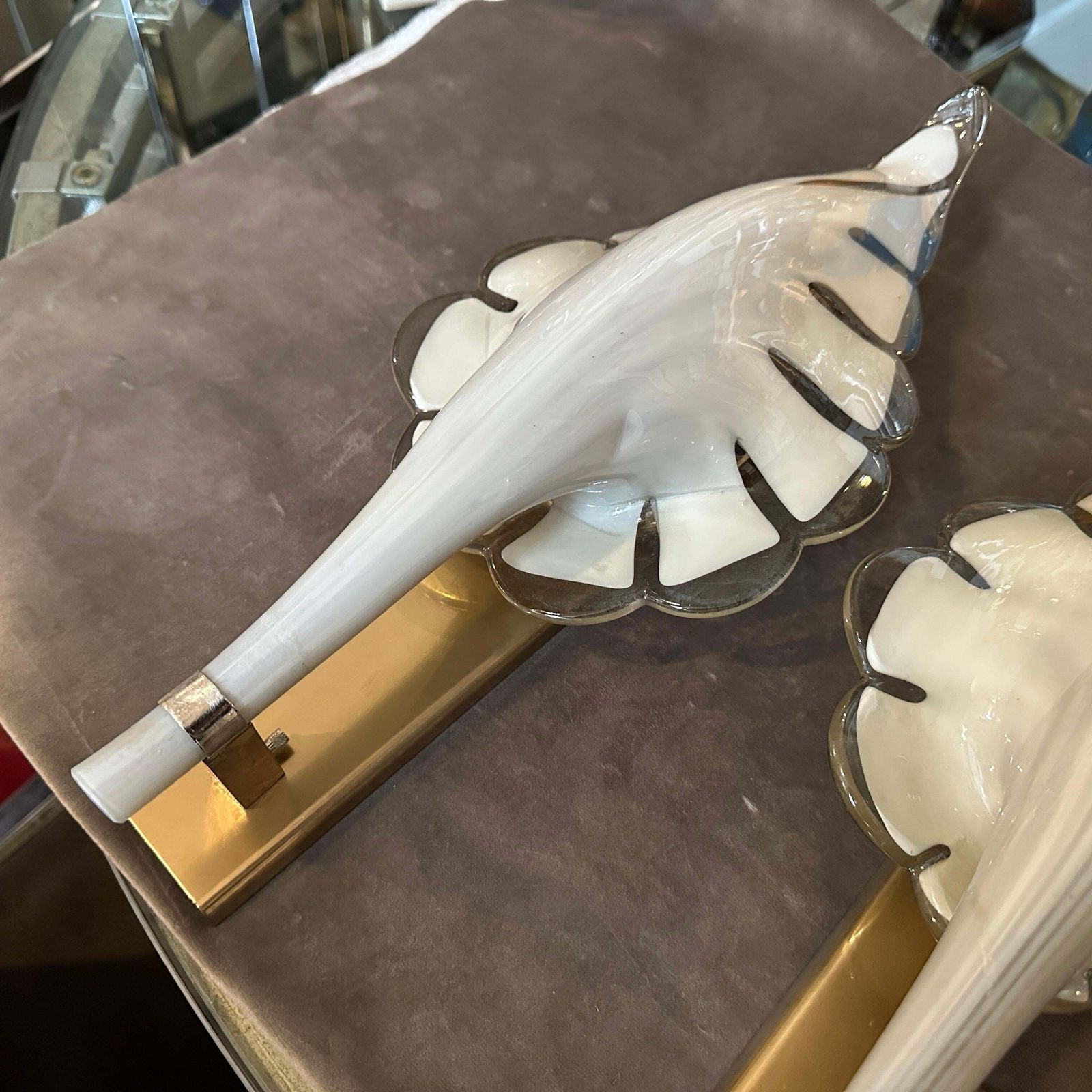 photo vinterior 1970s Mid Century Modern Light Grey And Brass Murano Glass Sconce By Franco Luce