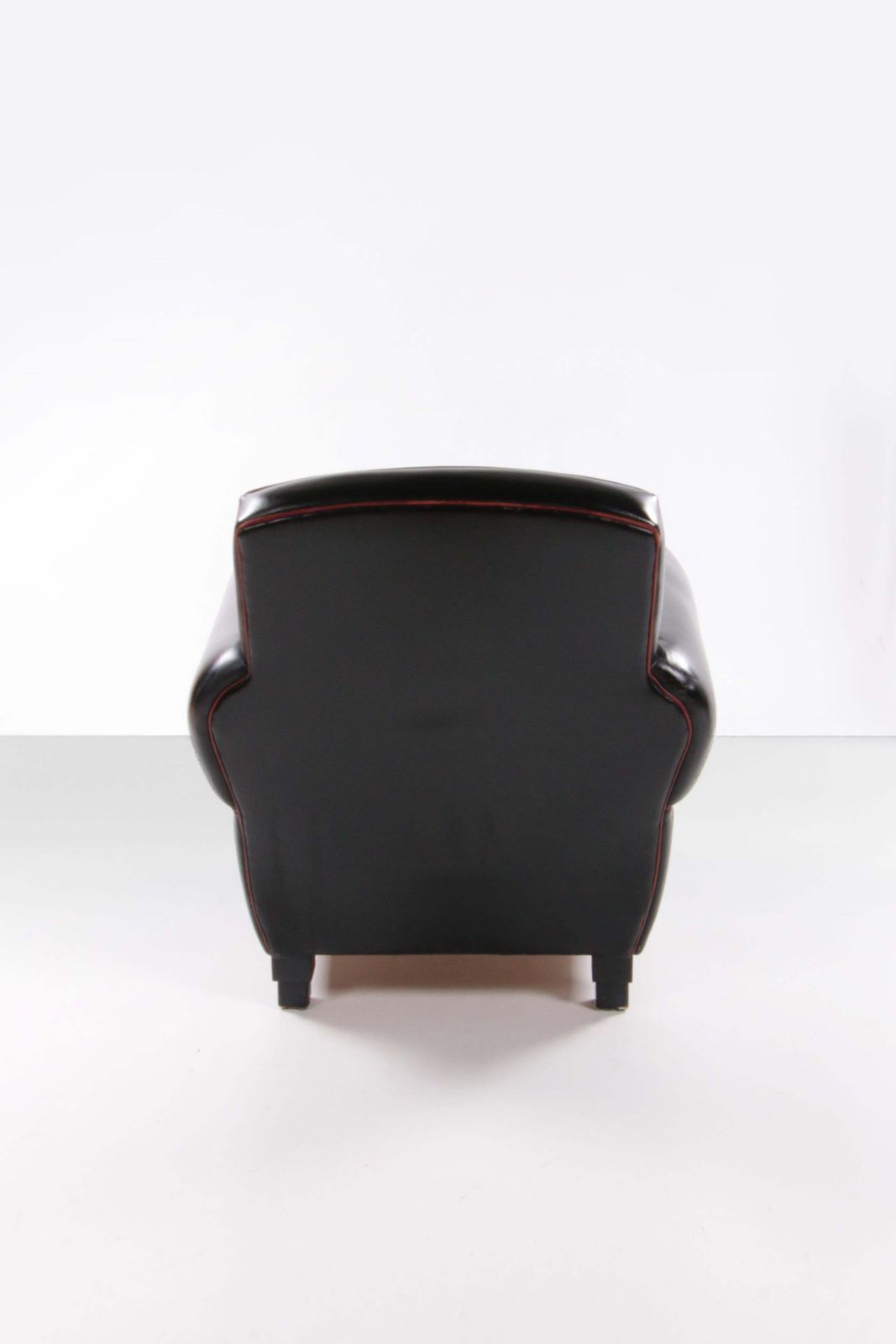 Very Comfortable And Beautiful Leather Armchair From La Lounge Atelier photo buy