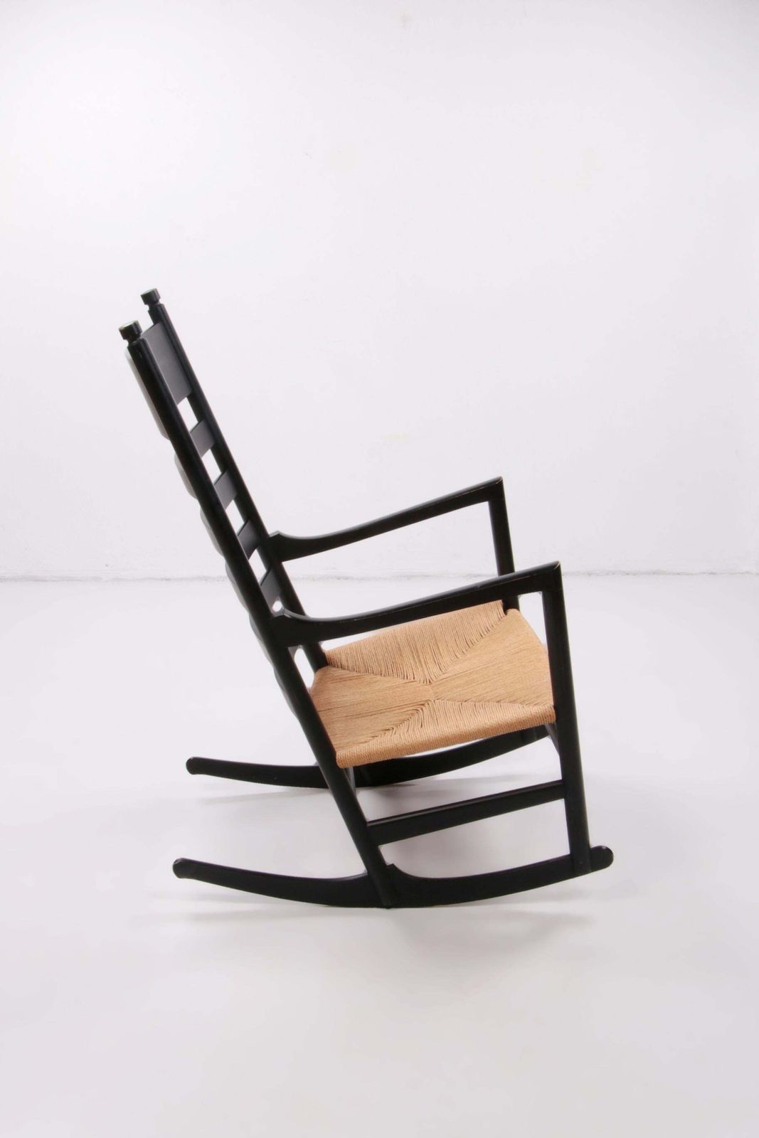 Danish Design Rocking Chair Design By Hans.J.Wegner Model Ch45 photo vinterior