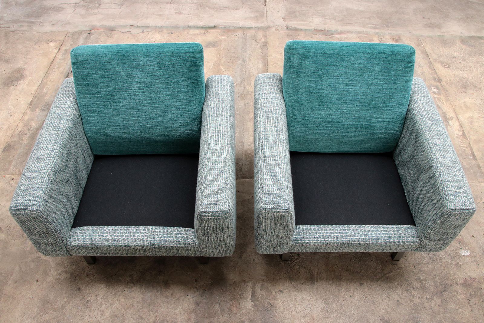 photo furniture Artifort Armchairs Model 410 From Theo Ruth Set 50's Artifort Armchairs Model 41
