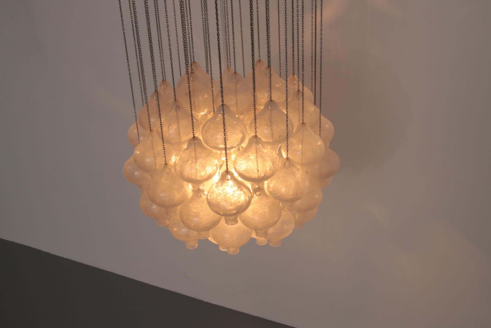 Kalmar 'Tulipan' Chandelier Pendant Light, Blown Glass 1970 photo furniture