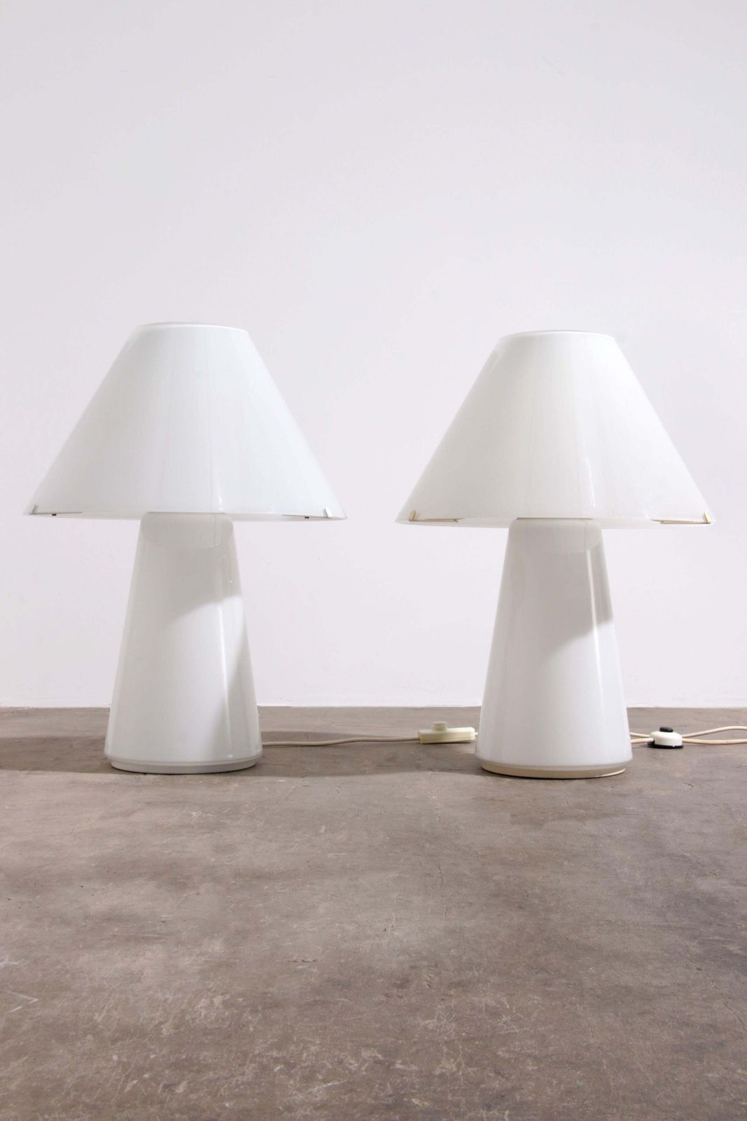 Rare Large Vetri Murano Mushroom Table Lamps, 1970s photo furniture