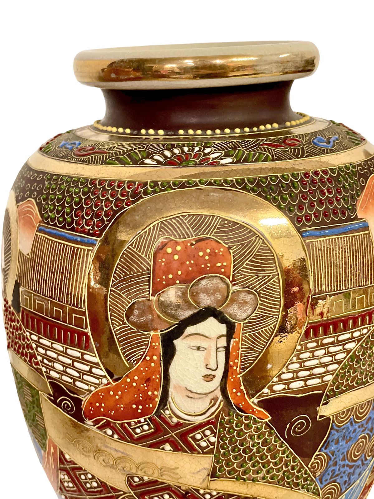 photo furniture Pair Of Japanese Satsuma 'Moriage' Porcelain Gilt Vases