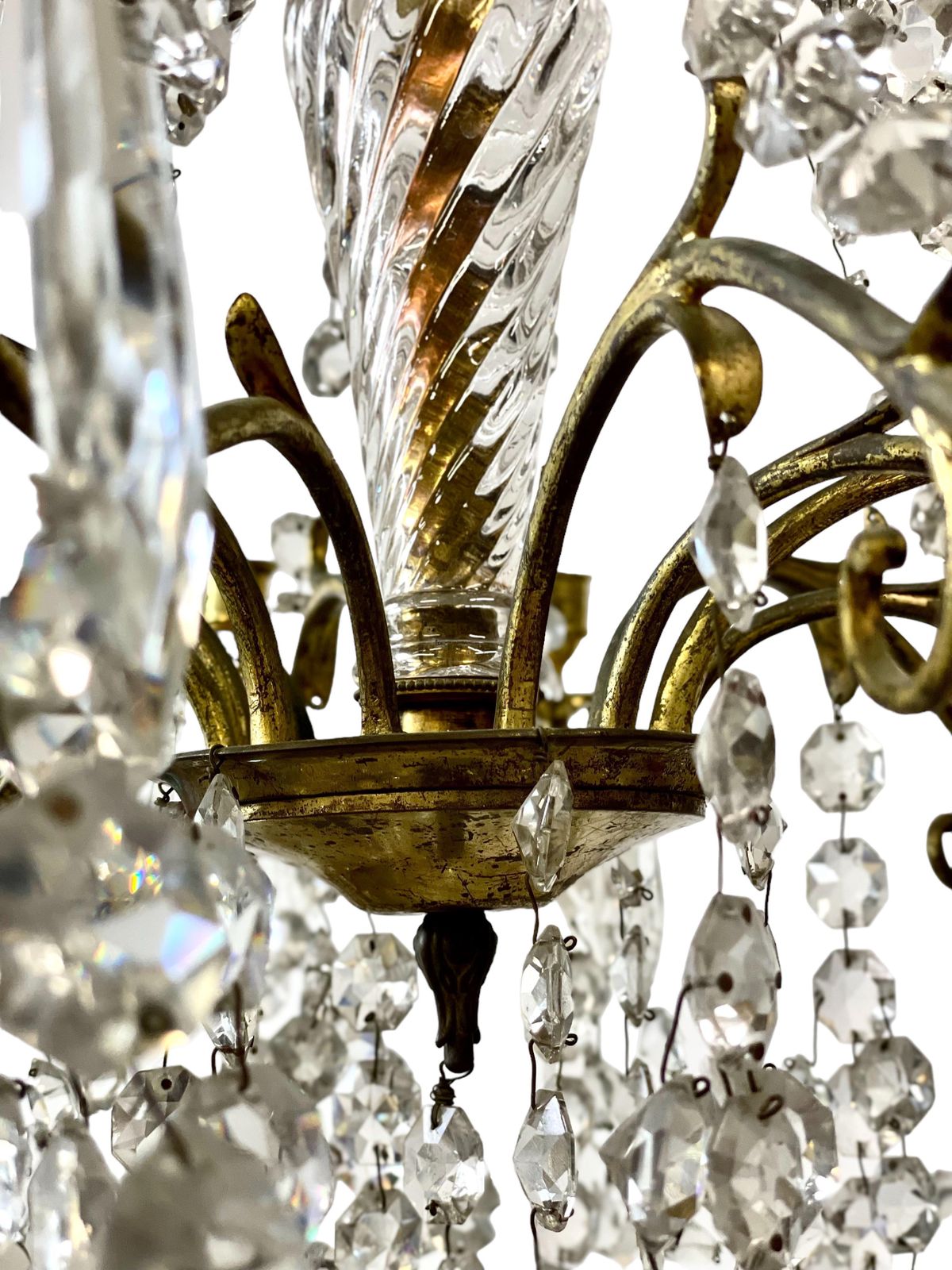 19th Century Large Crystal And Bronze Chandelier Of 12 Lights photo vinterior