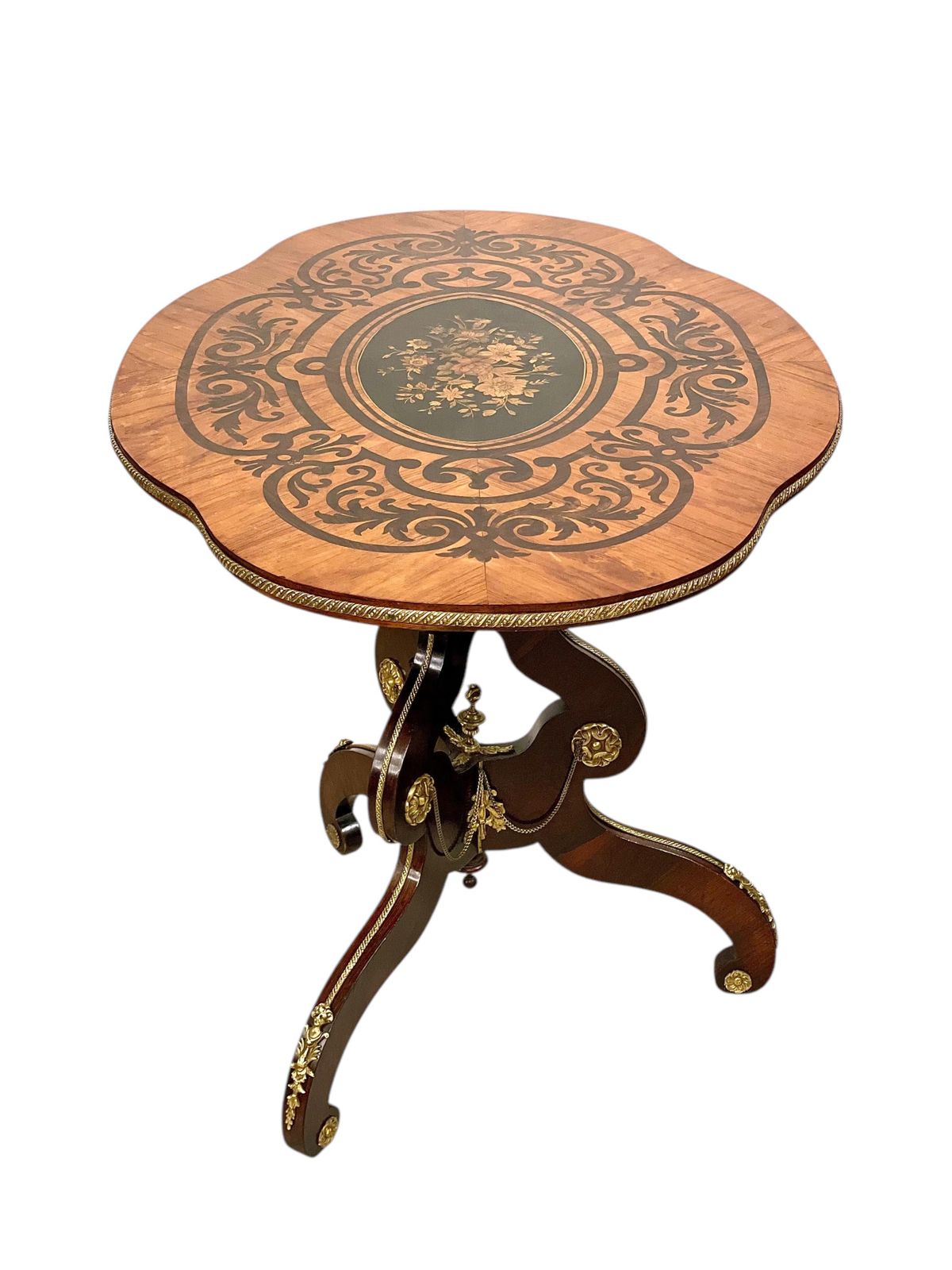 photo vintage Napoléon III Period Marquetry Table With Gilded Brass Ornaments