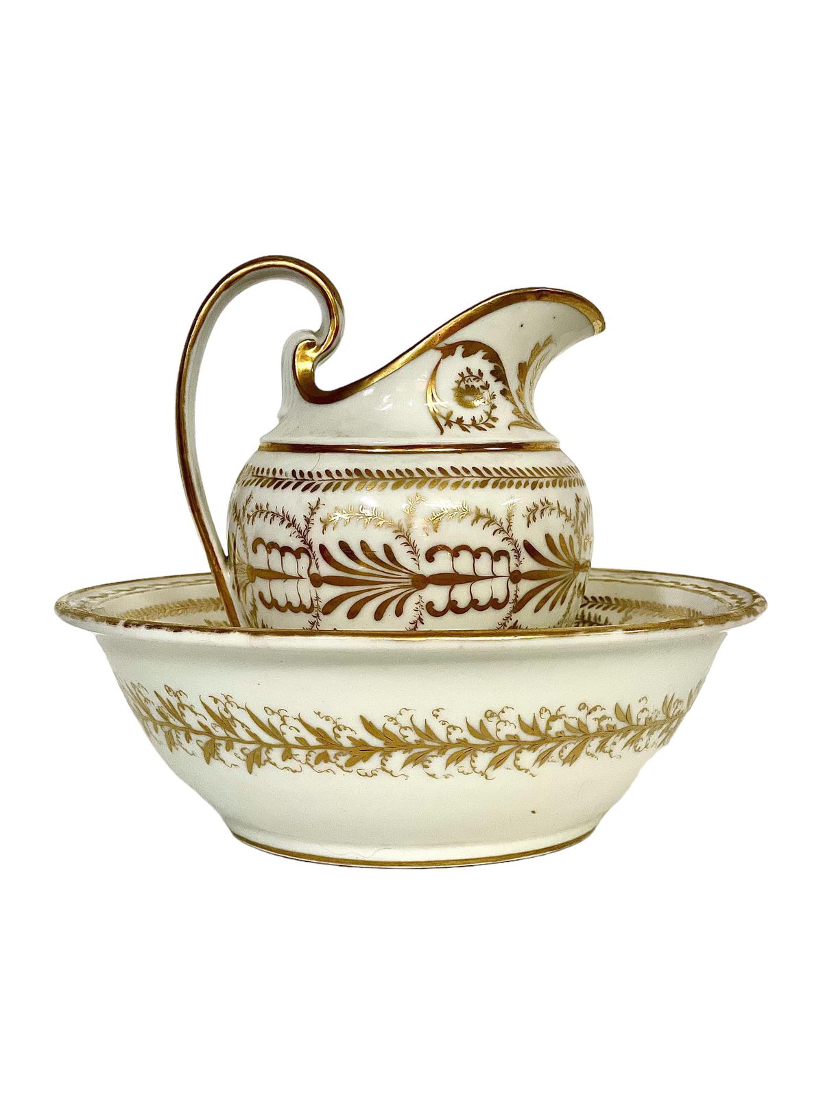 19th Century Set Of Old Paris Porcelain Wash Jug And Basin With Gilt Decoration photo 1855.0