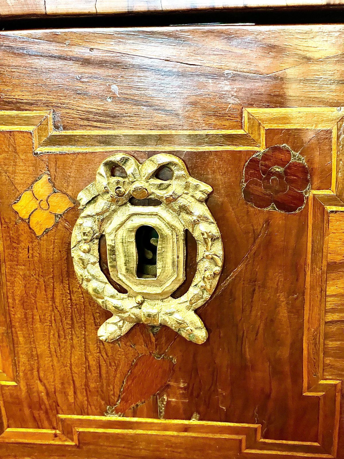 1810s Louis XVI Period Commode photo vinterior