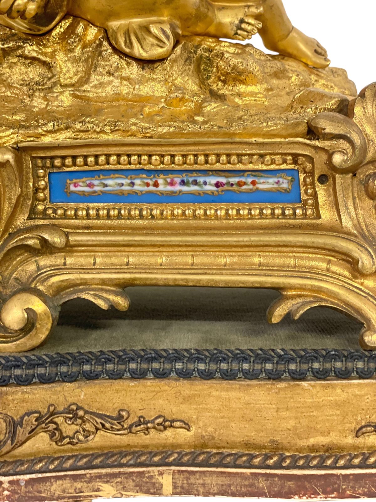 19th Century Gilt Bronze And Porcelain Clock By "Miroy Frères" photo 2281.0