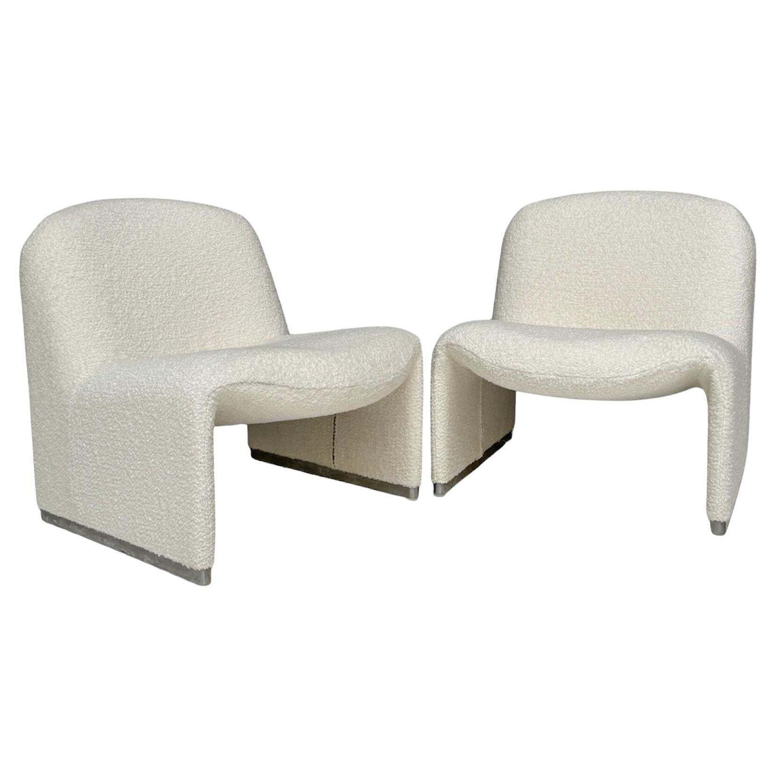 Giancarlo Piretti Two Mid Century Modern Alky Lounge Chairs In Bouclé, 1970s
