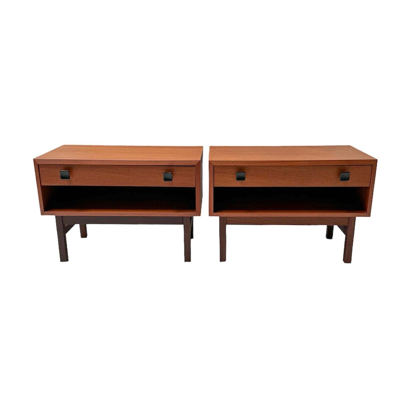 Pair Of Mid Century Modern Nightstands Or Bedside Tables, 1970s photo furniture
