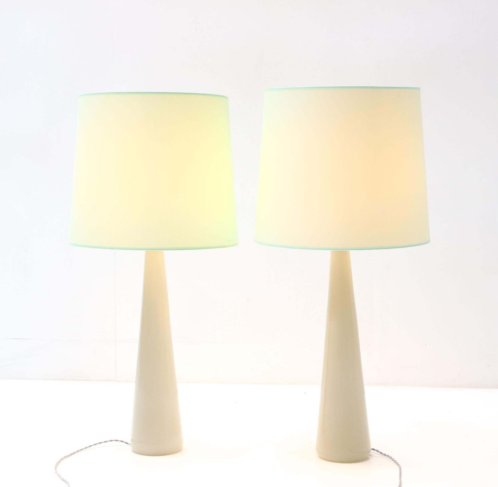 Two Mid Century Modern Opaline Table Lamps By Archimede Seguso Murano, 1970s photo vinterior