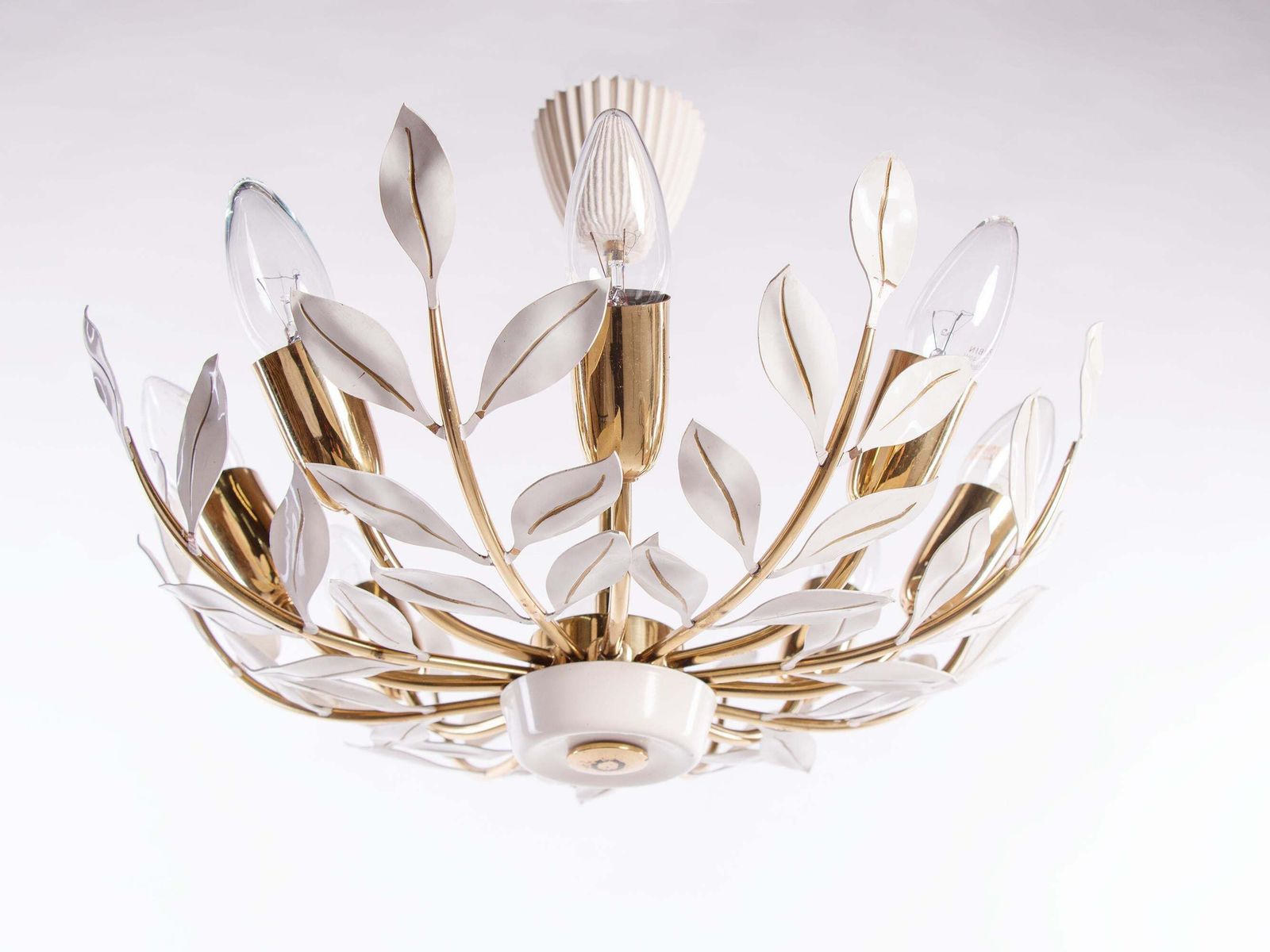 Elegant Floral Ceiling Lamp By Vereinigte Werkstätten, Germany, Munich 1950s photo furniture