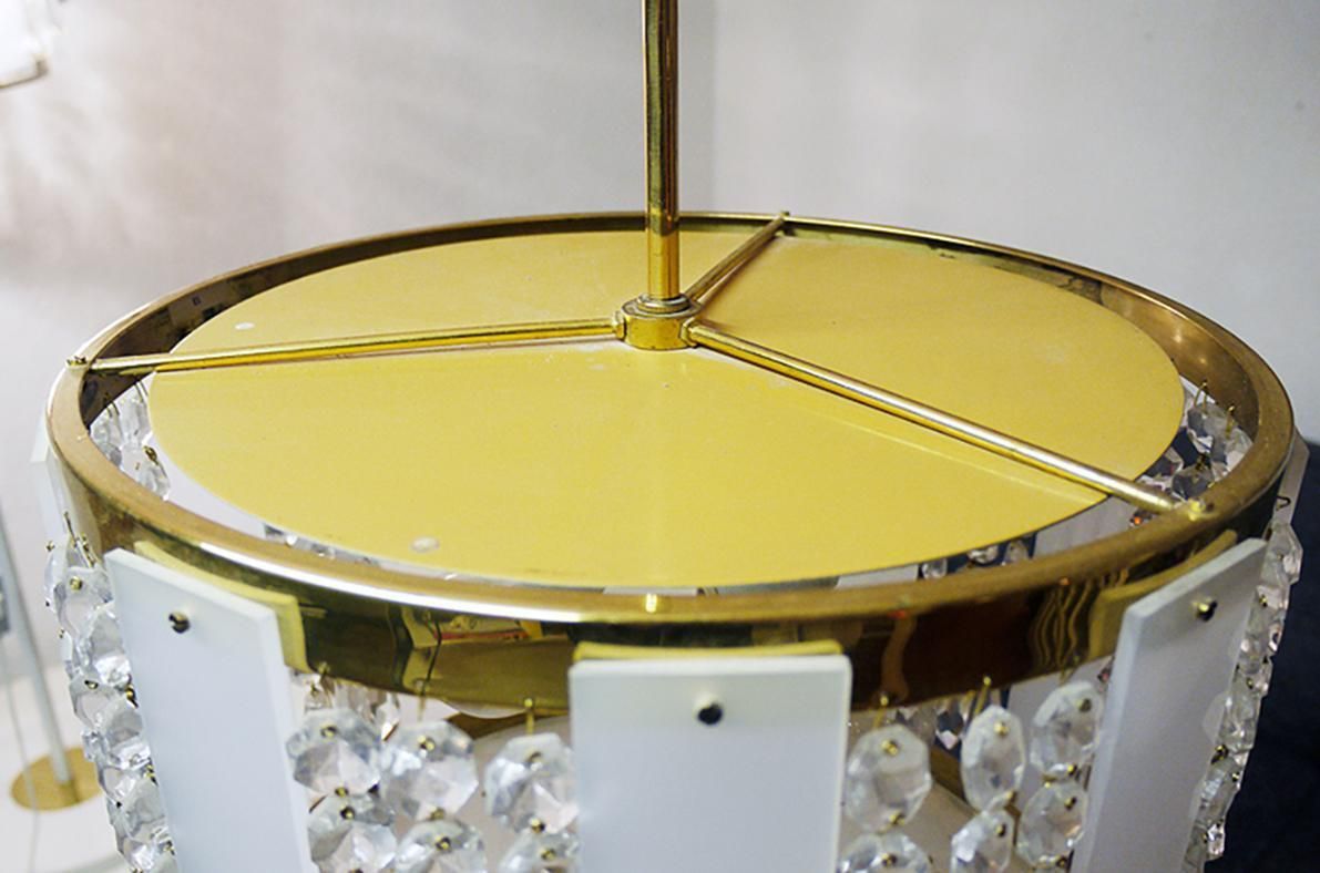 photo furniture 1960s Drum Chandelier Crystal, Brass And White Lucite In The Manner Of Stilnovo