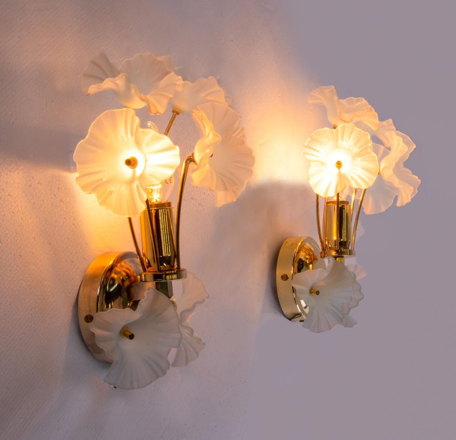1 (Of 2) Pair Of 1970 Italy Hibiscus Brass Wall Sconces Turquoise Glass Flowers photo Lighting