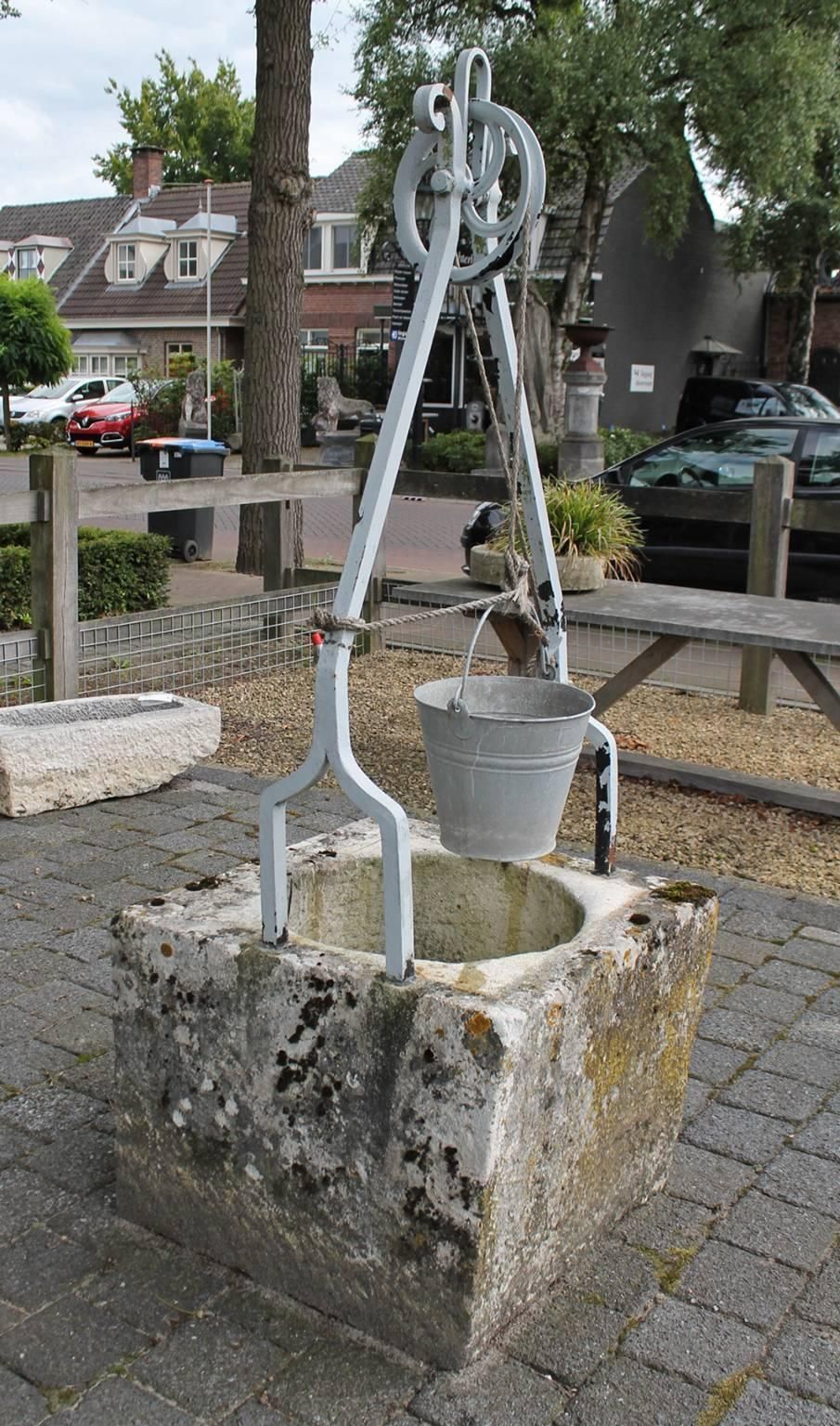 Antique Well From The 18th Century From France photo vinterior