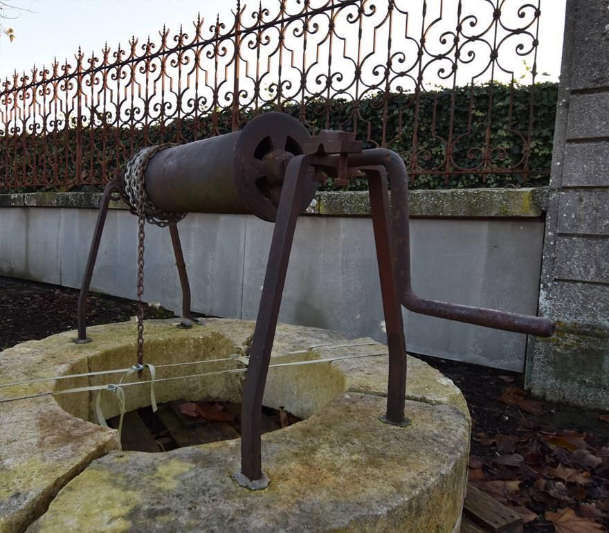 19th Century Antique Water Well Made Out Of French Limestone photo for sale