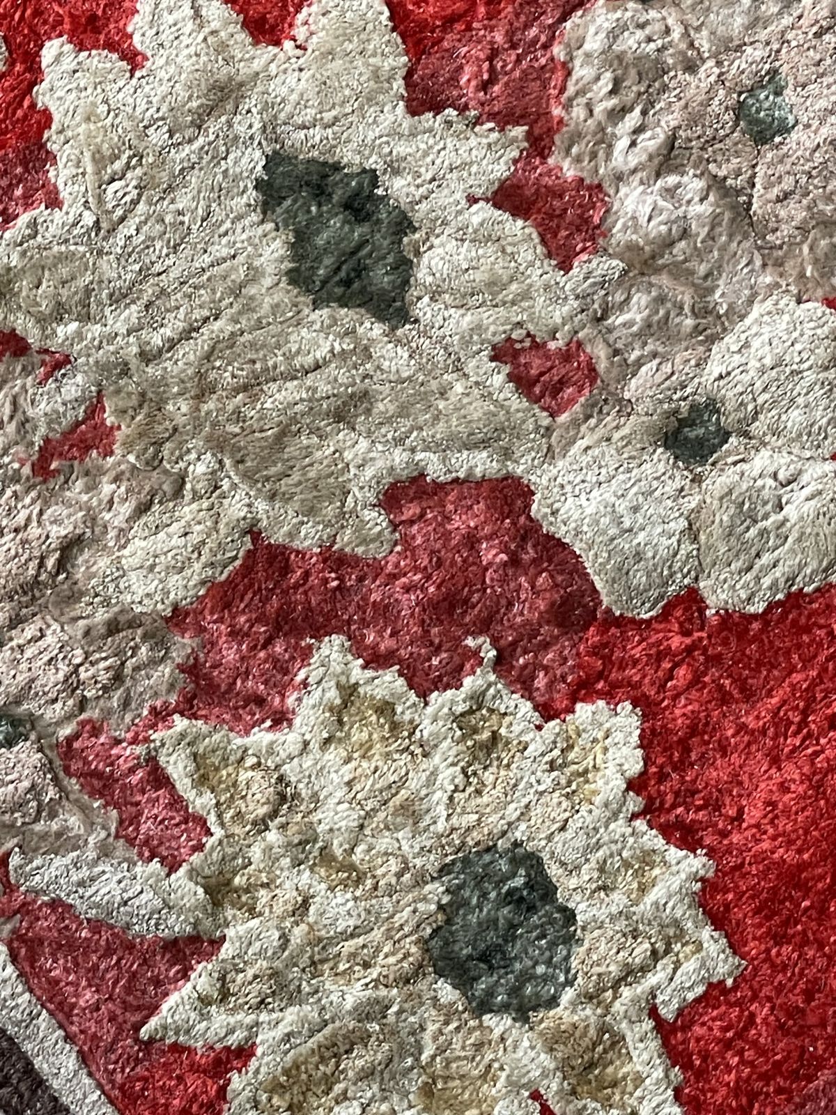 Small Chinese Silk Rug, In Very Good Condition, Mainly Red. photo furniture