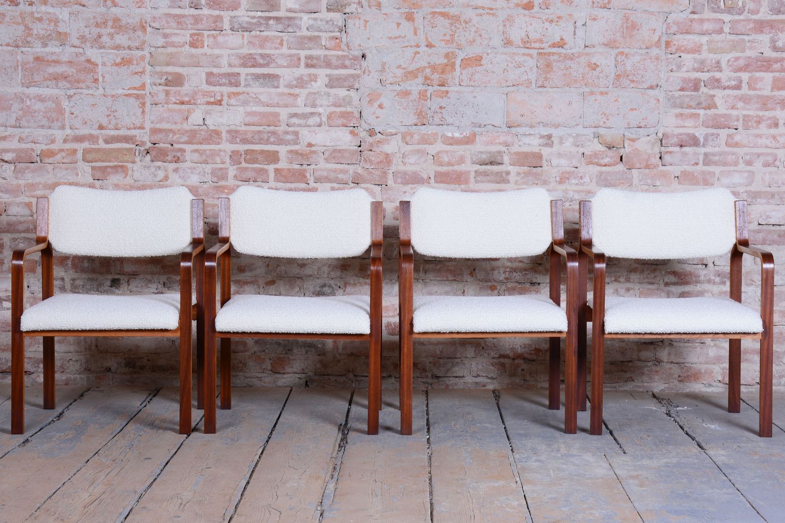 photo vinterior Set Of Eight Restored Midcentury Chairs, By Ludvik Volak, Mahogany, Czech, 1960s
