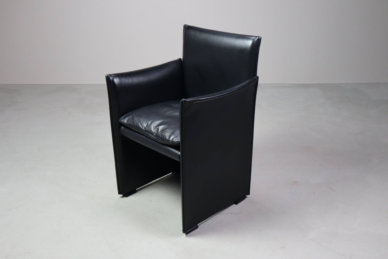 Set Of Six Break 401 Armchairs By Mario Bellini For Cassina photo vintage