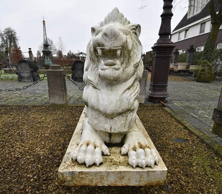 19th Century Set Of Cast Iron Lion Statues photo 6802.0